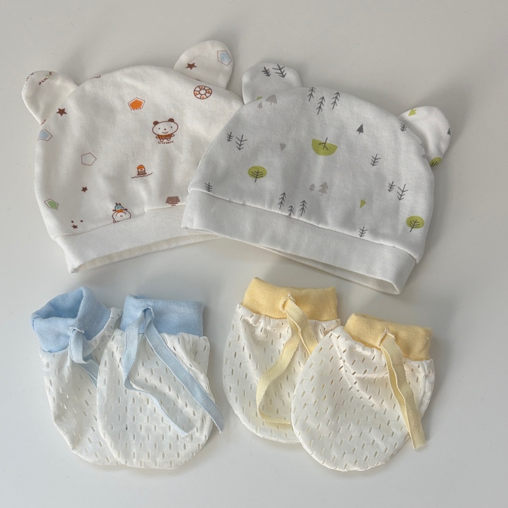 Newborn Baby Hat and Gloves
